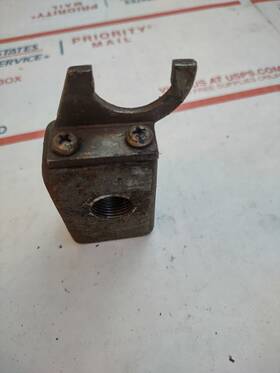 11126 Sioux Used Main Dog For Valve Machine