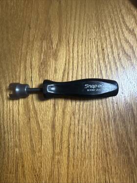 81356e Snap-on Brake Retainer Tool 81356e Snap-on Brake Retainer Tool