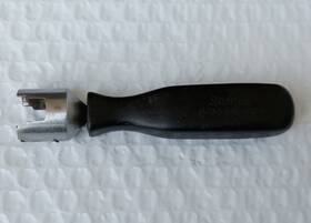 B13568 Snap-on Drum Brake Spring Removal/installation Tool B13568 Snap-on Drum Brake Spring Removal/installation Tool