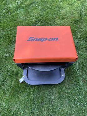 Jcw80a Snap-on Rolling Shop Seat Creeper Stool Tool Drawer New Wheels Orange Jcw80a Snap-on Rolling Shop Seat Creeper Stool Tool Drawer New Wheels Orange