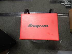 Jcw80ar Snap-on Seat Creeper Red With Tray Mechanics Rolling Stool