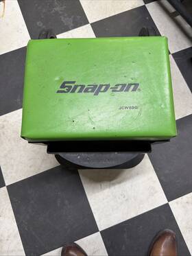 Jcw80g Snap-on Rolling Mechanic Seat Tool Shop Stool Green Sold As Is