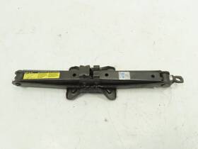 09111-0w110 Toyota Rav4 Highlander Scissor Jack Assembly