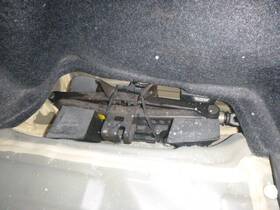 1796829 Toyota Used Floor Jack Fits 2011 Camry Grade A