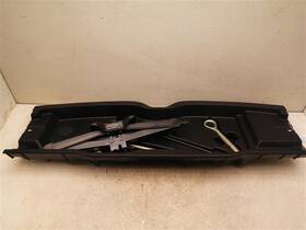 4446380 Toyota Highlander 2007 Floor Jack With Tools 5870