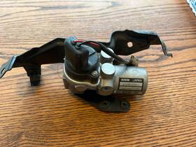 47270-47010 Toyota 2009 Prius Cylinder Brake Master Control Solenoid 47270-47010 Toyota 2009 Prius Cylinder Brake Master Control Solenoid