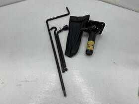 5134602 Toyota Used Floor Jack Fits 2001 4 Runner Grade A 5134602 Toyota Used Floor Jack Fits 2001 4 Runner Grade A