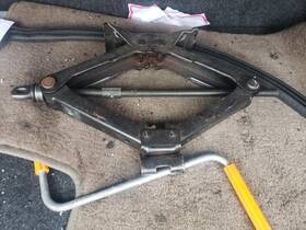 5458417 Toyota Used Floor Jack Fits 1996 Camry Grade A