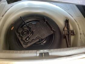 6089753 Toyota Used Floor Jack Fits 2014 Corolla Grade A