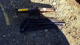 6685713 Toyota Used Floor Jack Fits 2011 Rav4 Grade A