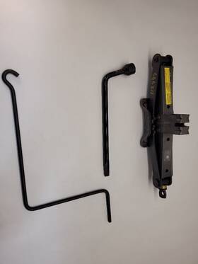 7000248 Toyota Used Floor Jack Fits 2007 Sienna Grade A