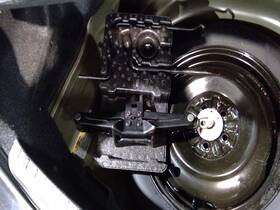 824131 Toyota Used Floor Jack Fits 2019 Corolla Grade A