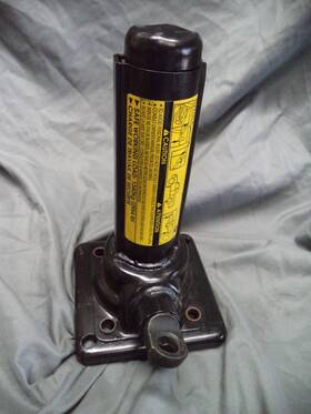 9111-0c010 Toyota 2000-2006 Tundra Oem Bottle Jack Myz