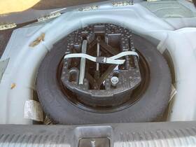 4693796 Volkswagen Used Floor Jack Fits 2016 Jetta Grade A