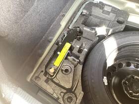 6169865 Volkswagen Used Floor Jack Fits 2012 Cc Grade A 6169865 Volkswagen Used Floor Jack Fits 2012 Cc Grade A