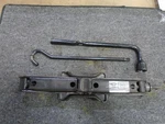 Civic 2009 Jack 1737945. Fixed Price $74.00.