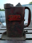 Joyce Hydraulic Jack Liftmaster Model T25S ? Dayton Ohio Antique Vintage Small. Fixed Price $200.00.