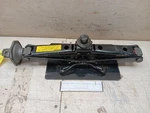 Nos 3-T Jack Hoist Compact Scissor Lift 12447042 5939822L 5120014303123. Fixed Price $250.00.