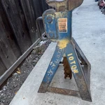 Ausco 10 Ton Jack Stand. Fixed Price $60.00.