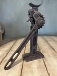 Antique Model Ford Auto Jack T3390 Screw Style Works. Fixed Price $22.00.