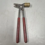 Snap-on Wheel Weight Pliers WWPR13A Tire Balance Tool Lead Hammer. Fixed Price $60.00.