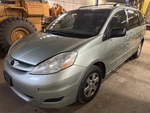 Used Floor Jack Fits: 2006 Toyota Sienna Grade. Fixed Price $52.00.