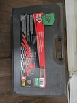 4 Ton Hydraulic Auto Body Frame Repair Kit Storage Case, Big Red Like New. Fixed Price $80.00.