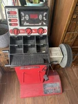 Snap-on WB260 Wheel Balancer Tire Machine Shop Equipment. Fixed Price $750.00.