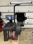 Hunter Roadforce Elite Balancer Gen 5 - Collet Set Hammerhead Tire Wheel. Fixed Price $9985.00.