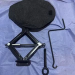 2006-2017 Hyundai Kia Jack Like New. Fixed Price $53.00.